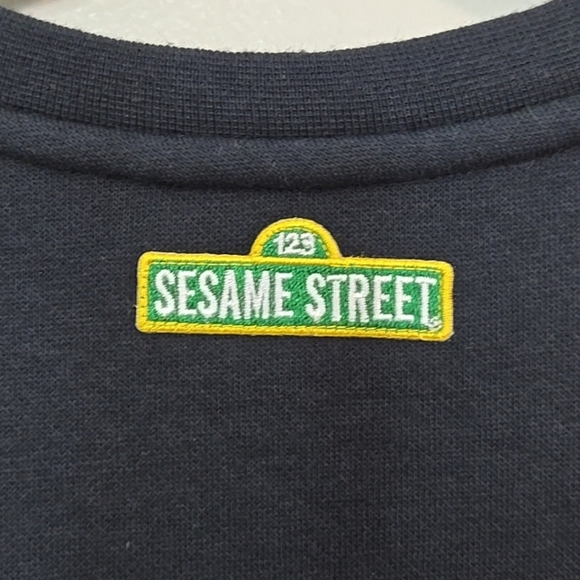 Under Armour x CURRY | SESAME STREET | Boys Dark Navy Sweatshirt, Size M ~ EUC - Picture 5 of 10